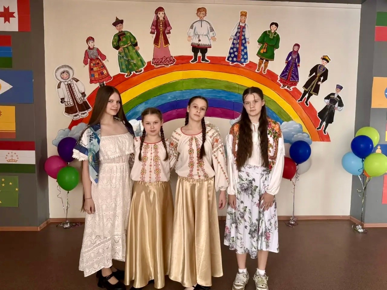 Этнографическое путешествие «Краски народов России»! Этнографическое путешествие «Краски народов России»!.