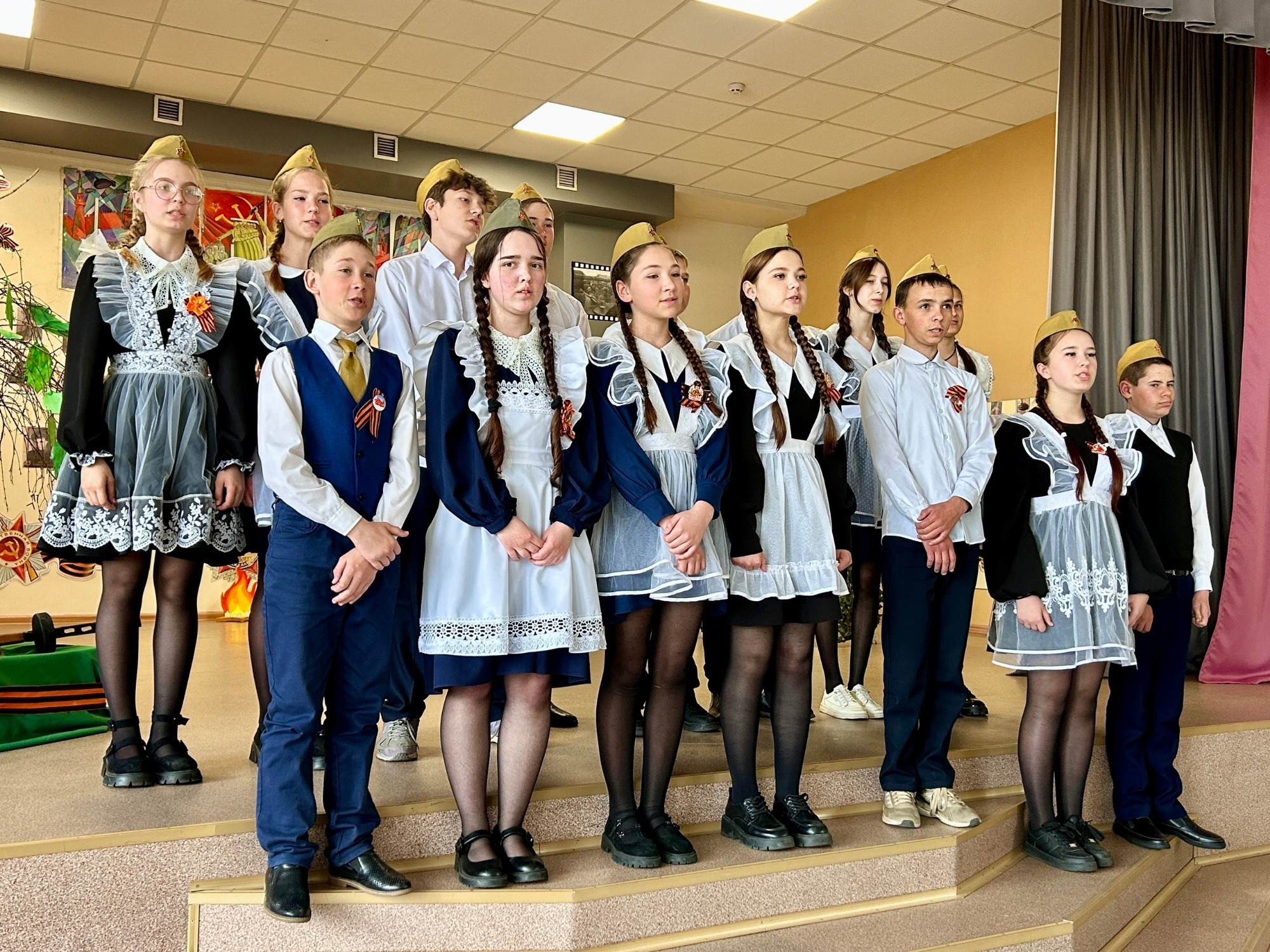 «Битва хоров «Аты-баты, шли солдаты!» «Битва хоров «Аты-баты, шли солдаты!».
