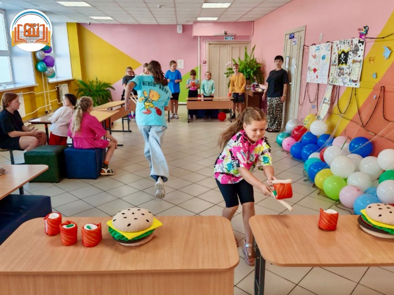 Один день из жизни пришкольного лагеря Один день из жизни пришкольного лагеря.